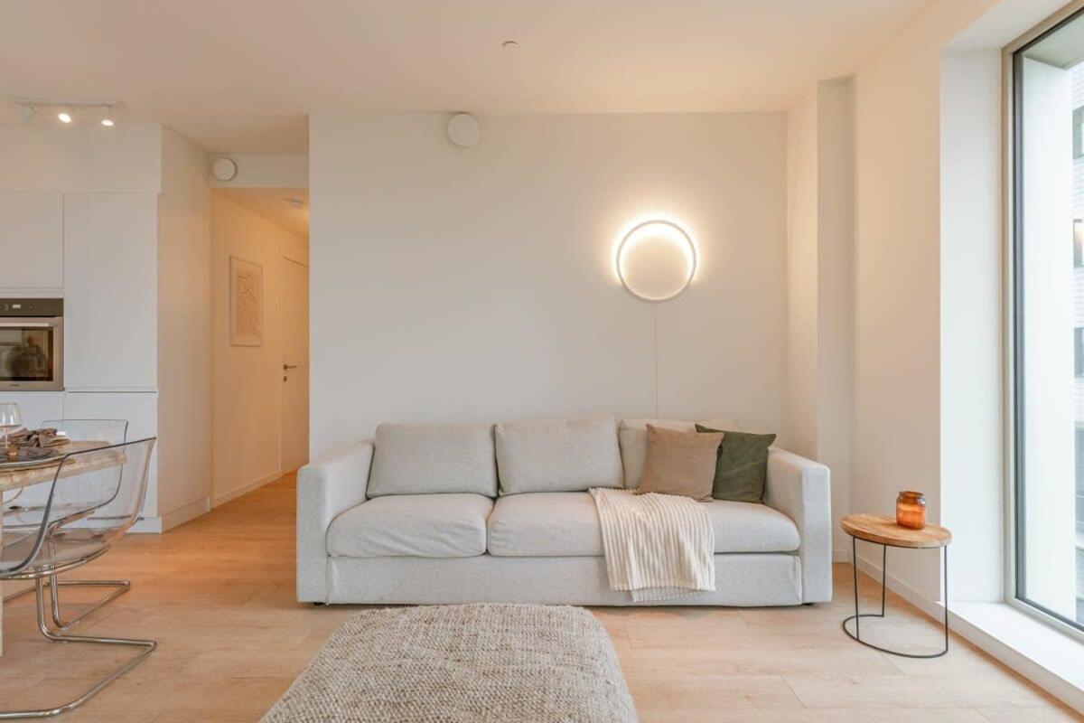 Huswell - Beautiful In The Heart Of Antwerp